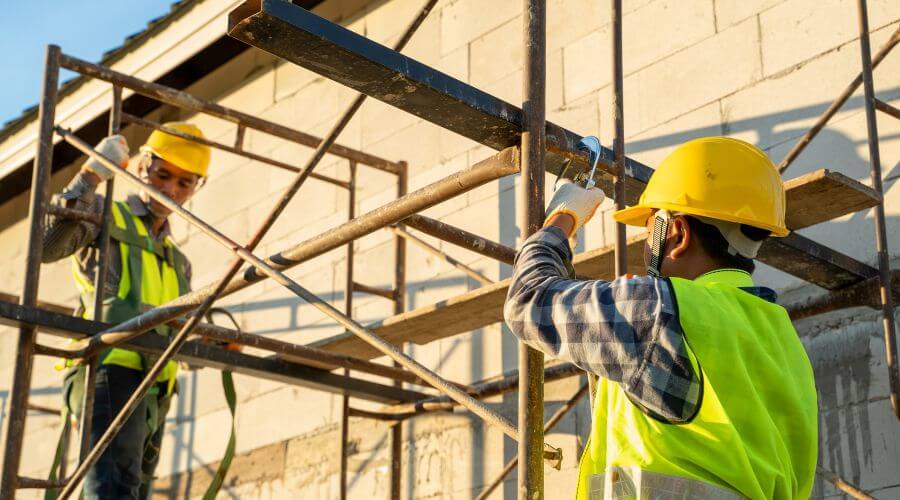 Professional residential roofers in Thayer, IL